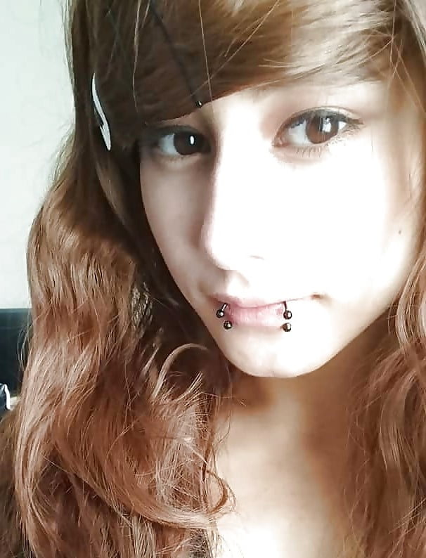 Faces and more faces for cumming on #93784253