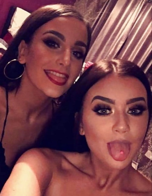 Faces and more faces for cumming on #93784395