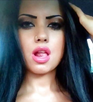 Faces and more faces for cumming on #93784427