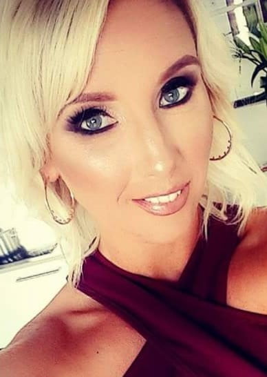 Faces and more faces for cumming on #93784622