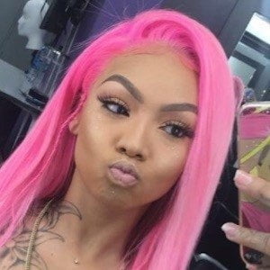 Faces and more faces for cumming on #93784773