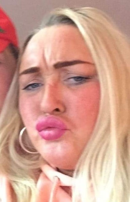 Faces and more faces for cumming on #93784962