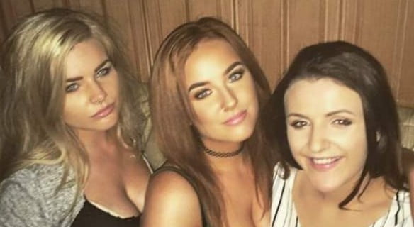 Faces and more faces for cumming on #93785017