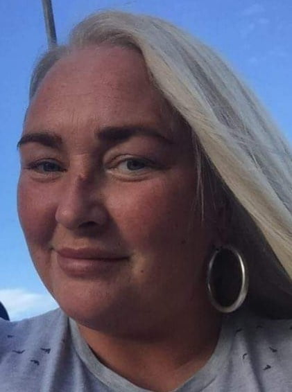 Faces and more faces for cumming on #93785161
