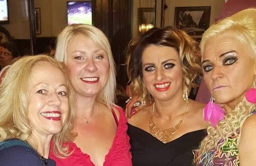 Faces and more faces for cumming on #93785258