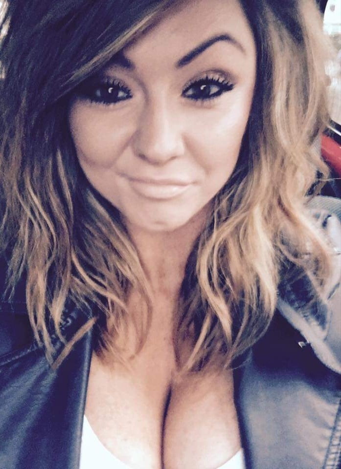 Faces and more faces for cumming on #93785272