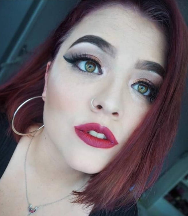Faces and more faces for cumming on #93785347