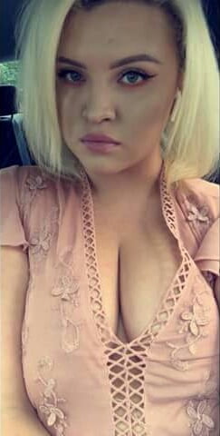 Faces and more faces for cumming on #93785411