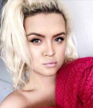 Faces and more faces for cumming on #93785441