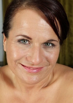 Faces and more faces for cumming on #93785668