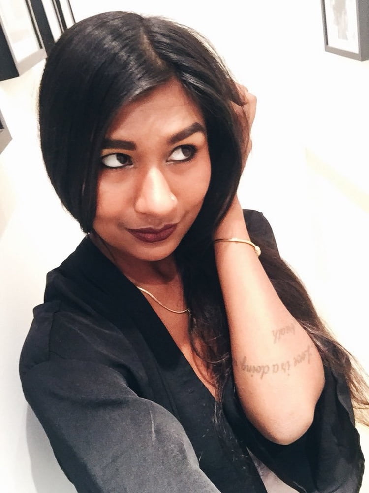Faces and more faces for cumming on #93785894