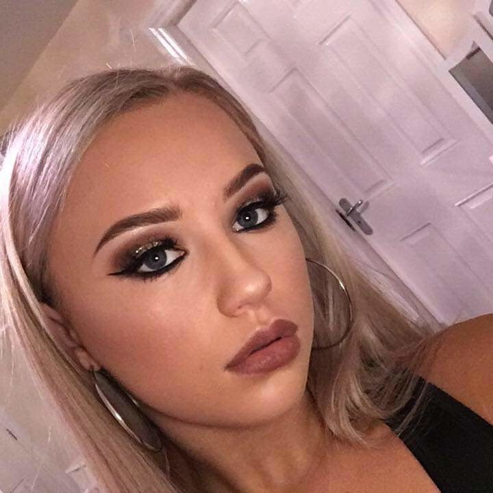 Faces and more faces for cumming on #93785910