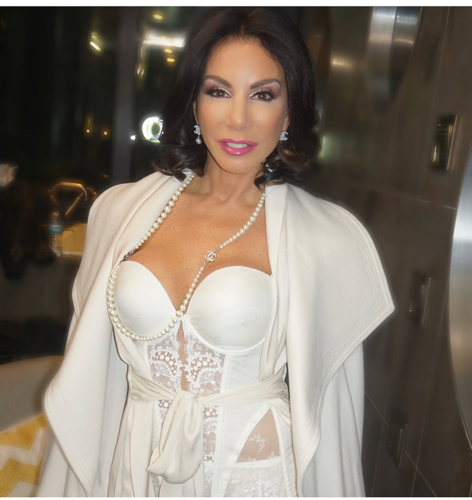 Famous real housewives reality tv star - danielle staub
 #100344688