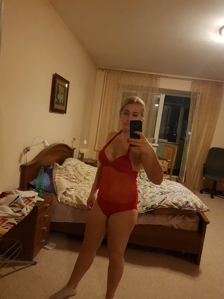 Selfie 17
 #98799568