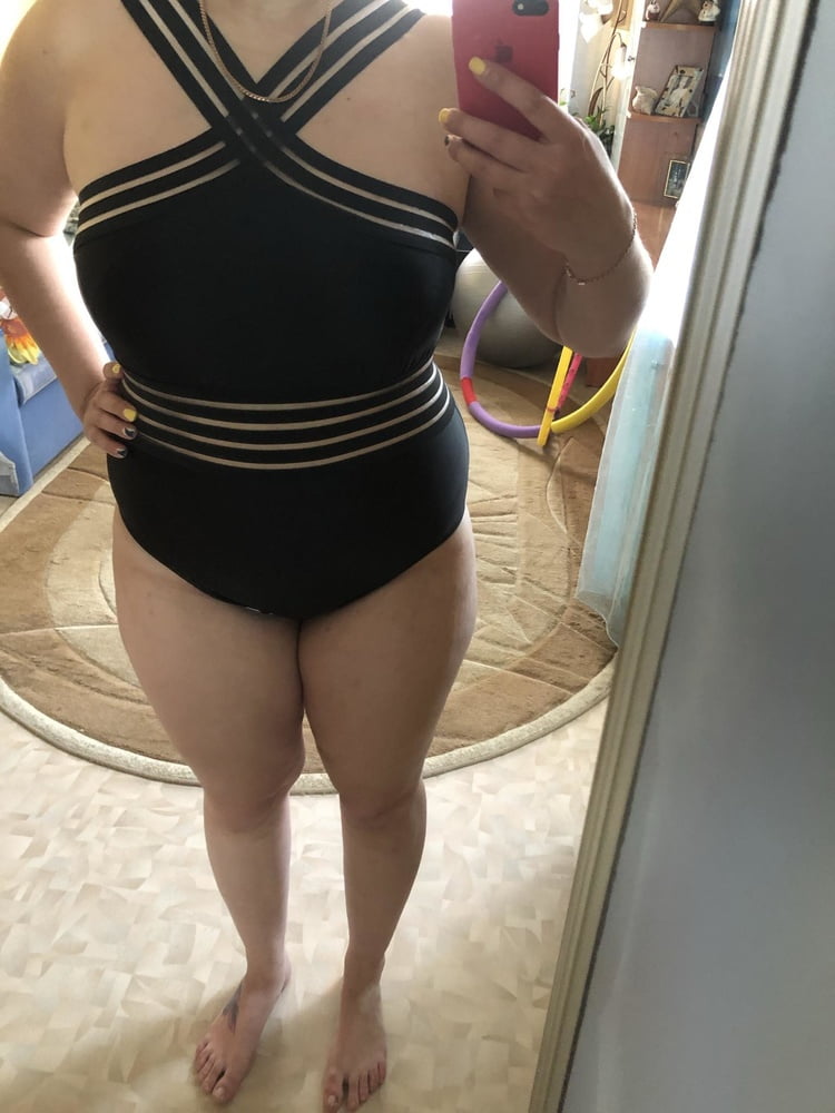 Selfie 17
 #98799591