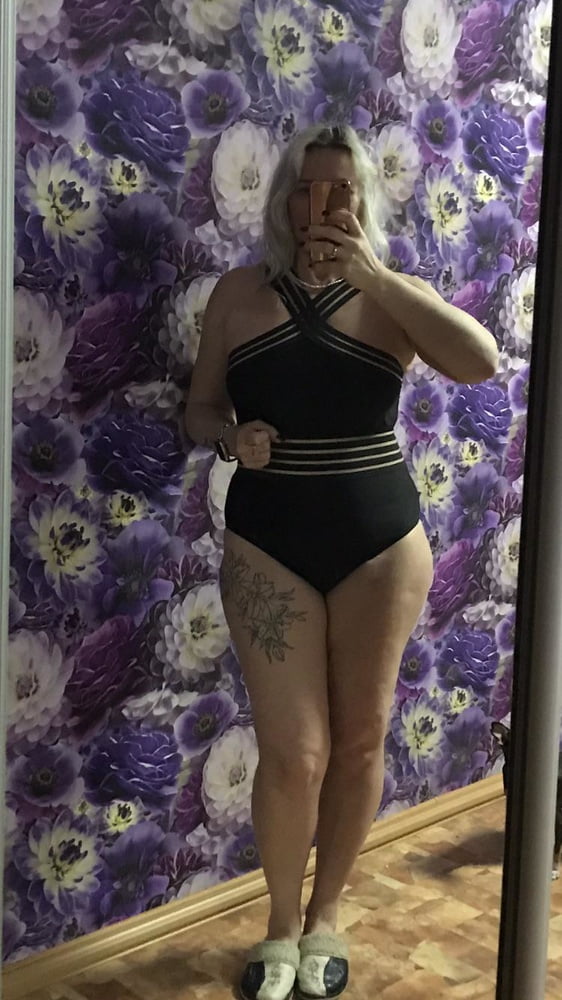 Selfie 17
 #98799665