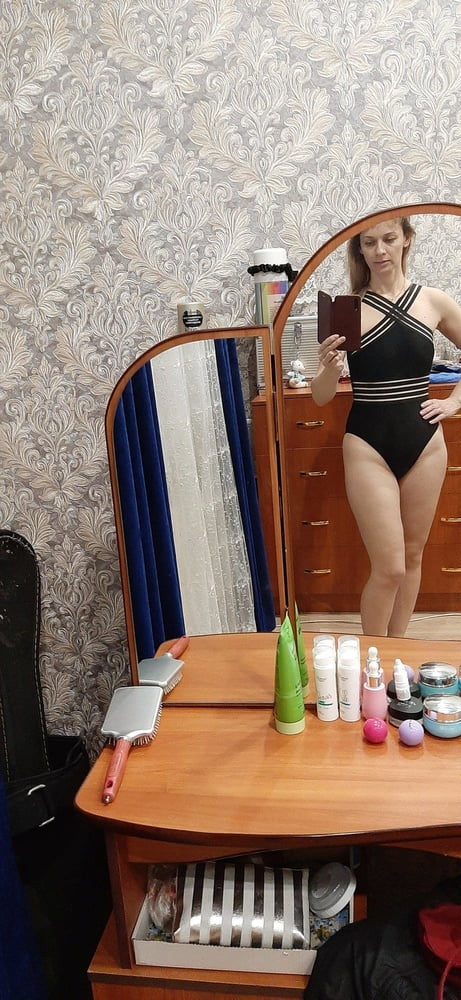 Selfie 17
 #98799675