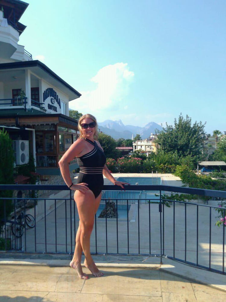 Selfie 17
 #98799695