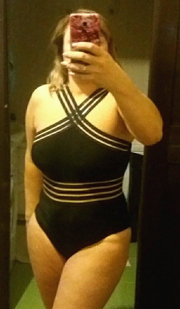 Selfie 17
 #98799764