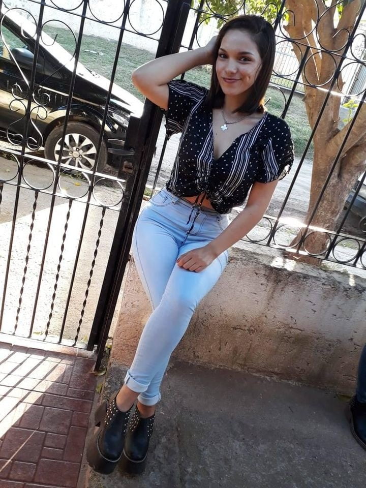 Flor funes sexy putita caldo (facebook)
 #80480330