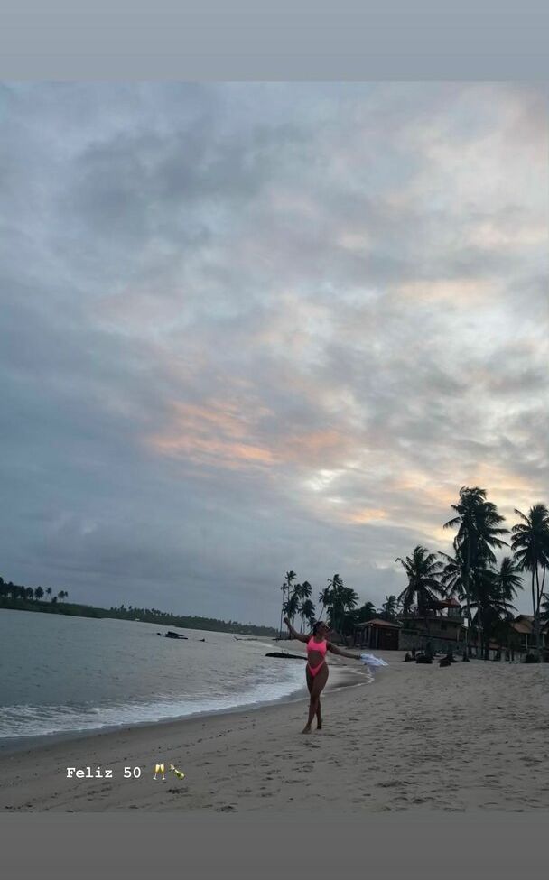 Valéria Valenssa desnuda #108094896