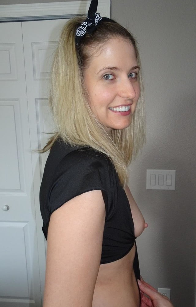 Courtney. Sigue estando preciosa.
 #85215318