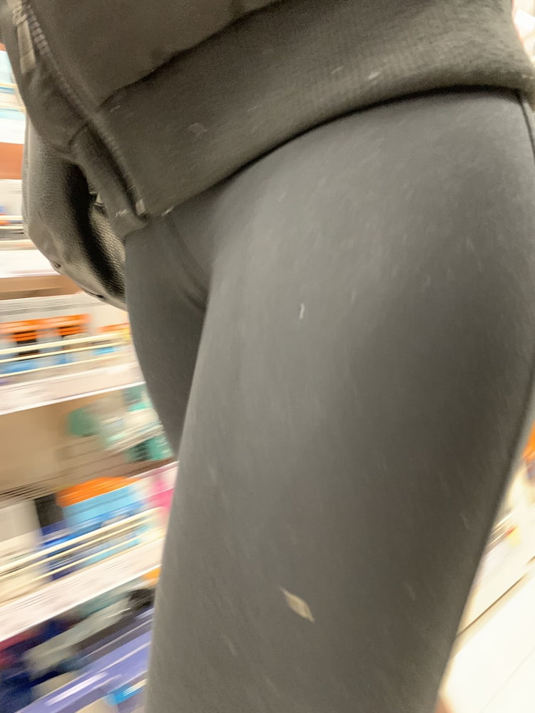 Big ass in mature cameltoe #105666794
