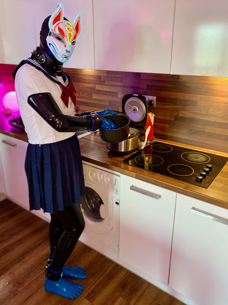 #LatexSeries 01 - Stuck At Home - In The Kitchen #106883942