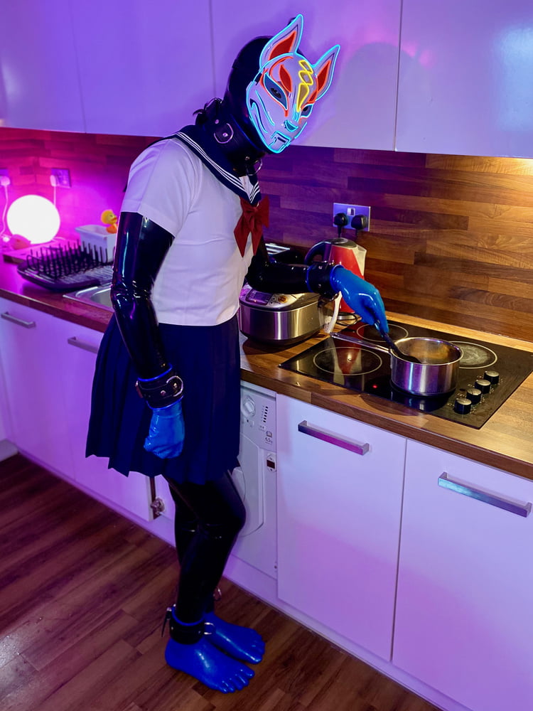 #LatexSeries 01 - Stuck At Home - In The Kitchen #106883948