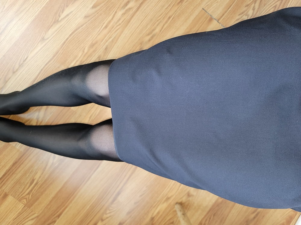 Flugbegleiterinnen-Rock mit schlüpfrigem Futter und Strumpfhose
 #106784737
