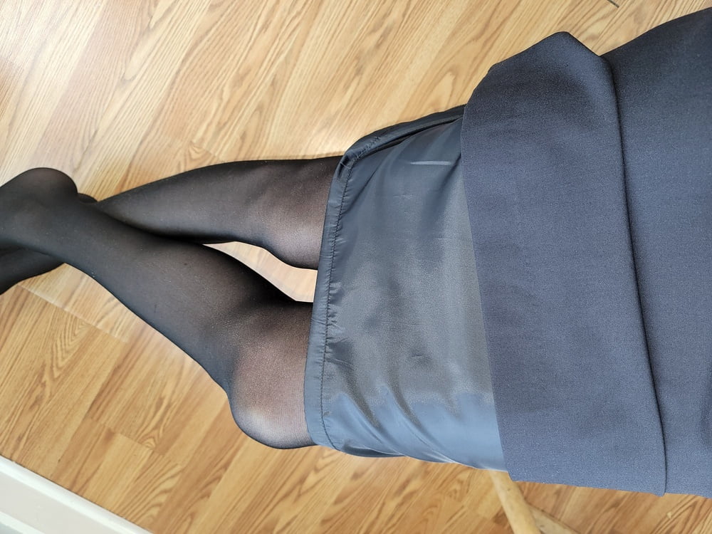 Flugbegleiterinnen-Rock mit schlüpfrigem Futter und Strumpfhose
 #106784745