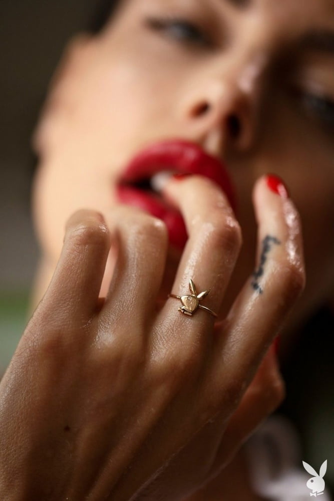 Teela laroux
 #87966431