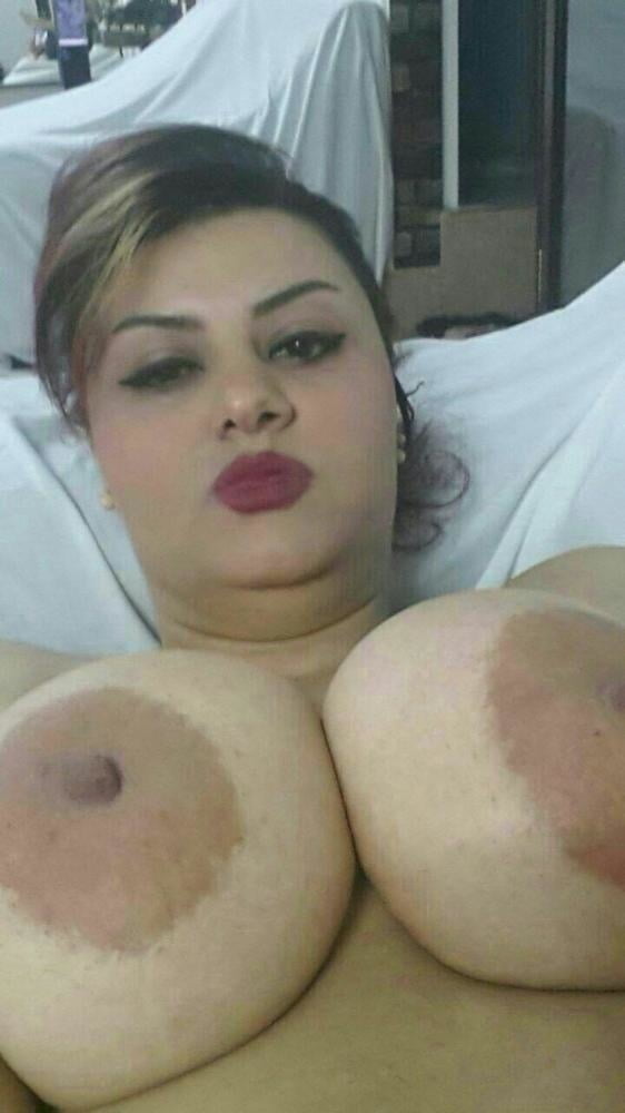 Desi big boobs punjabi aunties
 #91938998