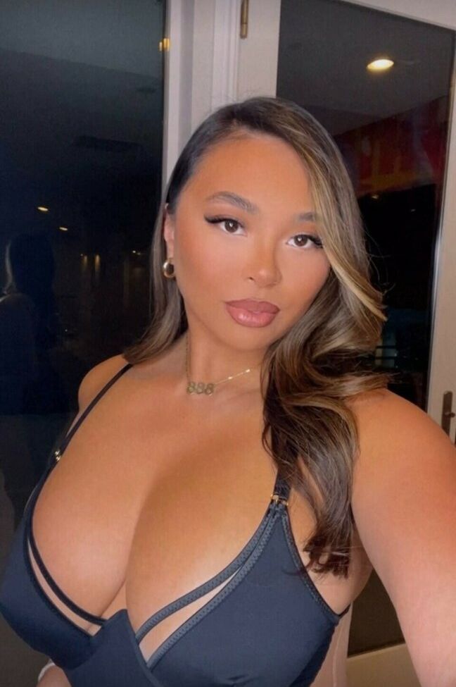 Linda Vo desnuda #109873409