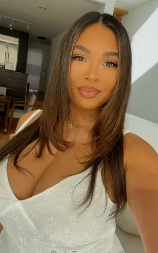 Linda Vo desnuda #109873428