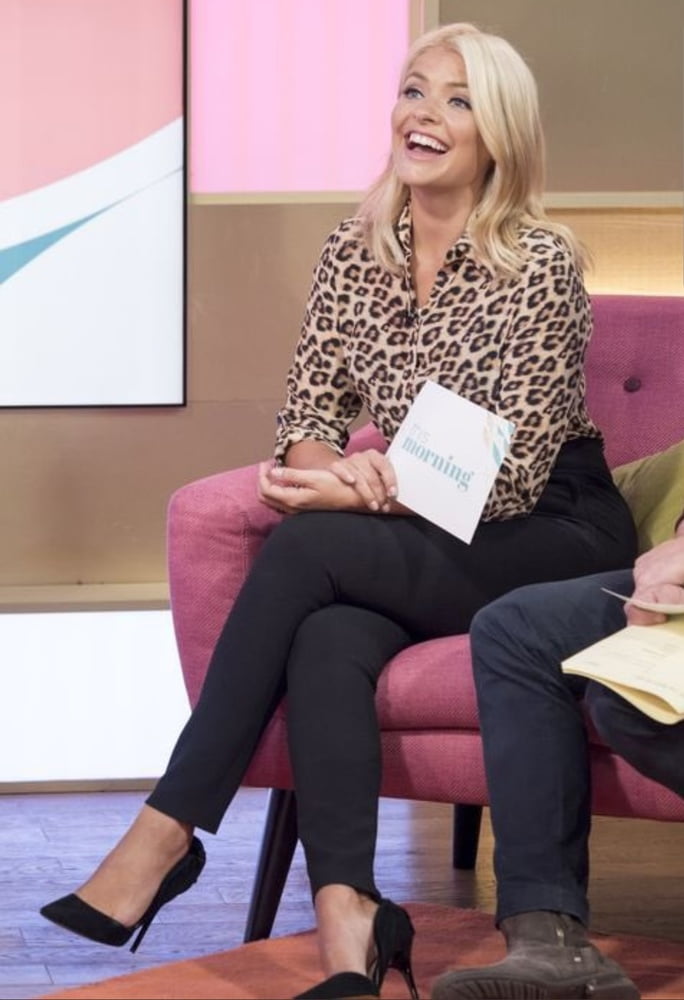 Holly willoughby
 #103335790