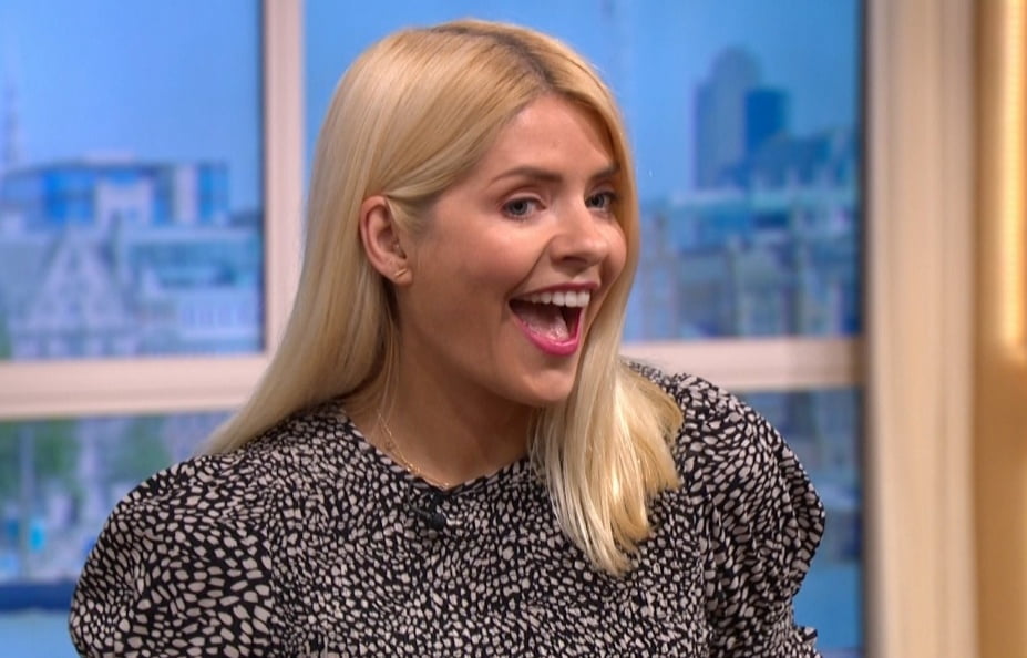 Holly willoughby
 #103335885