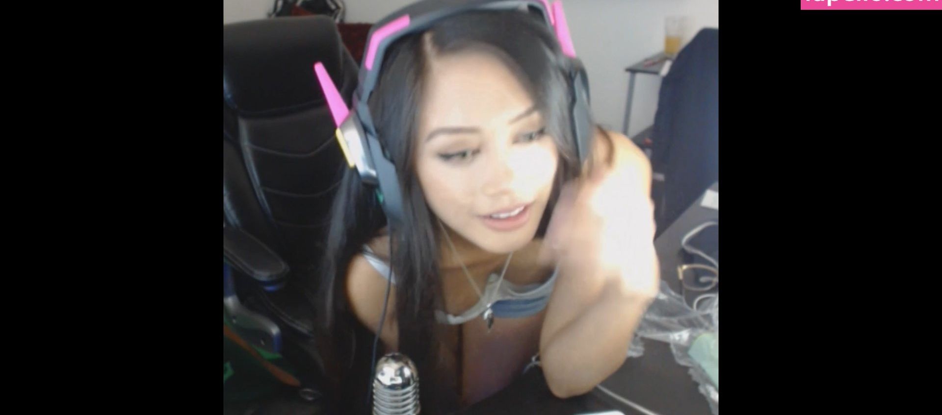 Kyootbot desnuda #109816370