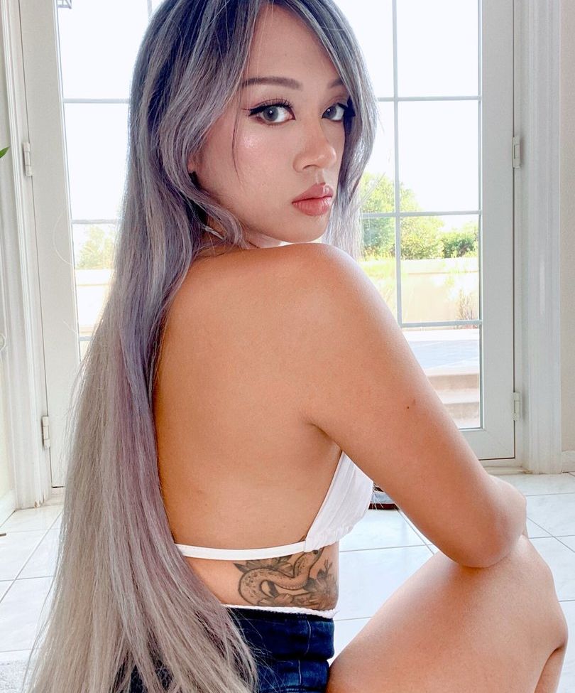 Kyootbot desnuda #109816376