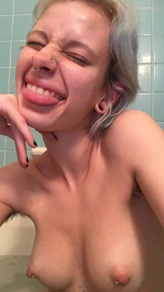 Madura 562
 #99858603