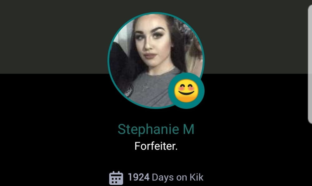 Stephanie 22 exposed with kik #103696075