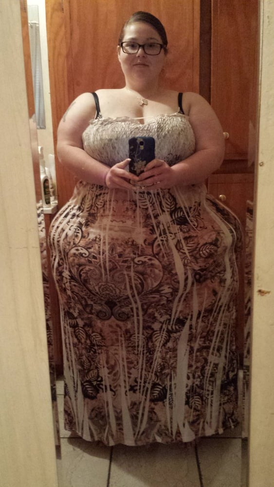 Mega Pear SSBBW Scarlett Unreal Ass Hips Belly Pawg Goddess #92849923