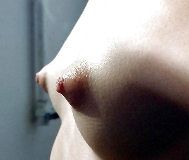Titten
 #86661014