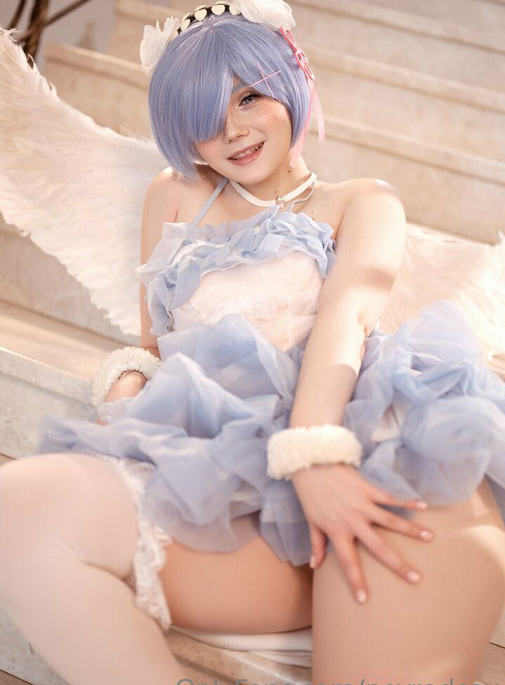 Neyrodesu desnuda #107620438