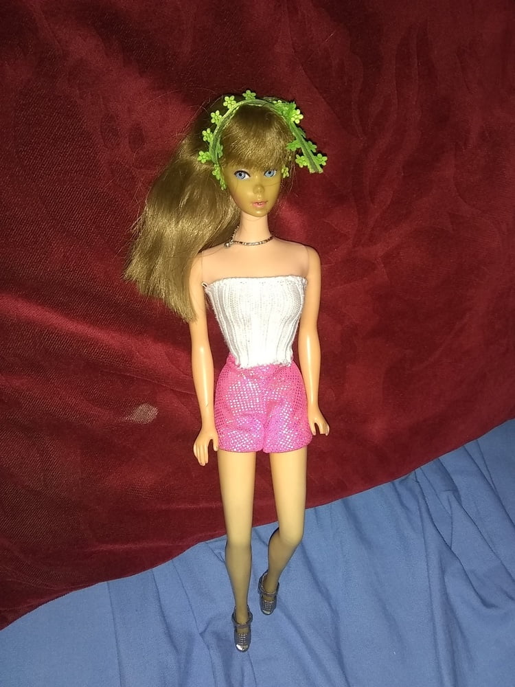 28 agosto Barbie Doll 70s #80362972
