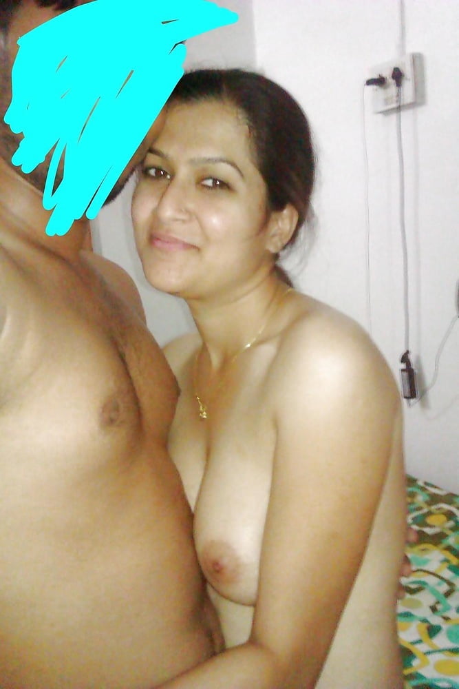 Indian cute wife seema showing her nude pic #95550047
