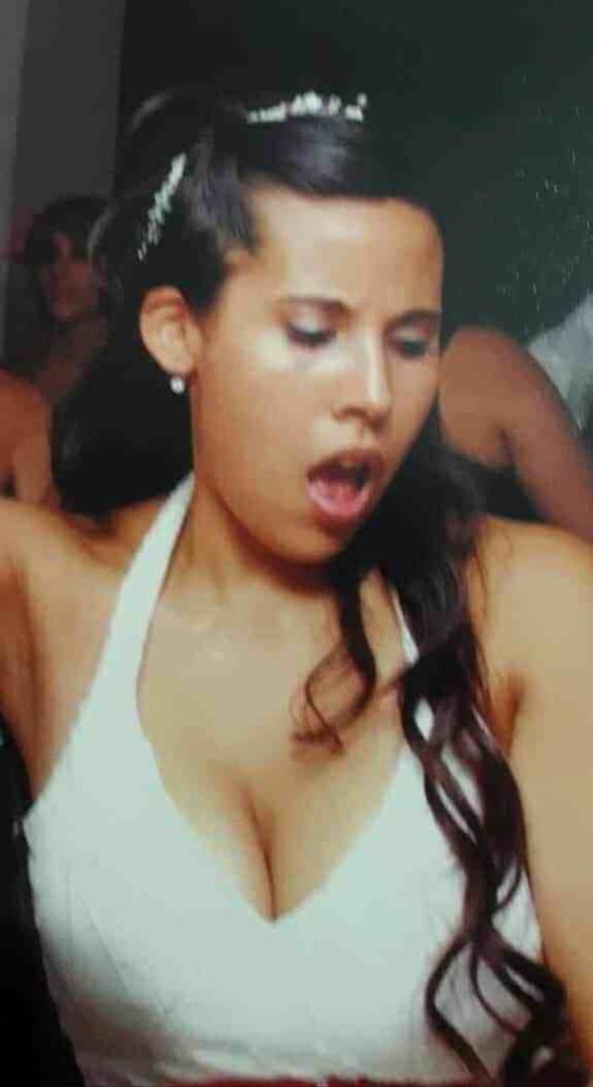 Jovencita tetas caidas de honduras manda fotos a su hermano
 #81821205