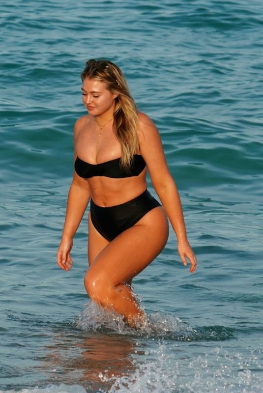 Iskra lawrence sexy pics
 #95964959
