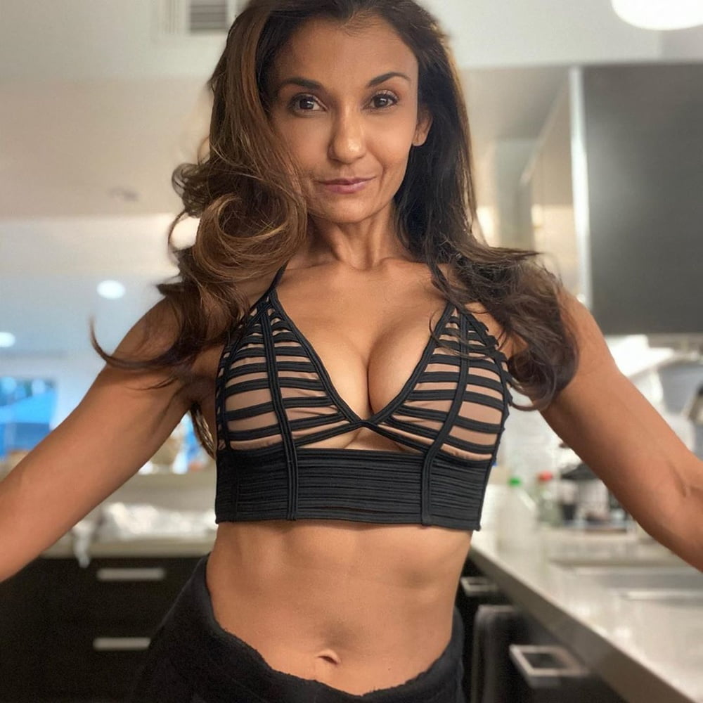 Anjali bhimani (petite big boob voice actress)
 #91166432