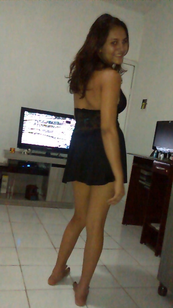 Belle chienne a defoncer
 #91707719